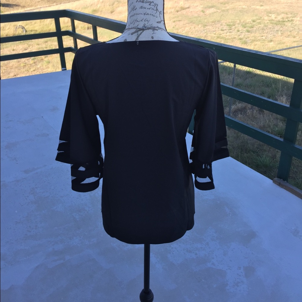 5⭐️🆕🍂Strappy v neck blouse - Picture 4 of 8